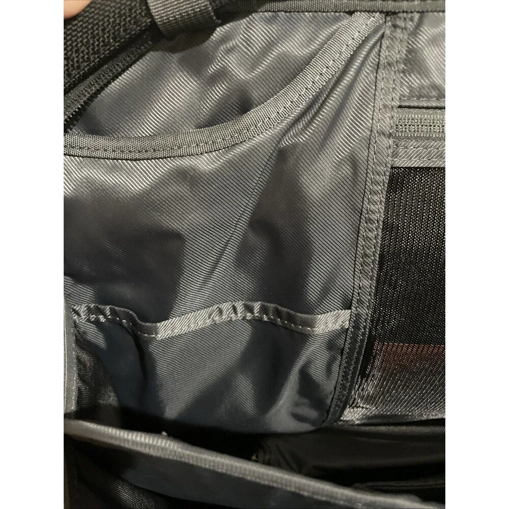 Briggs & Riley laptop / Travel Bag, Serial Number #05-BB101-0571931-2
